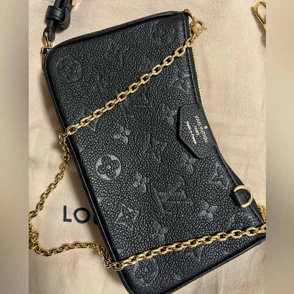 Authentic BRAND NEW Easy Pouch on strip! - Picture 3 of 7